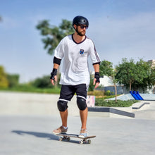 Load image into Gallery viewer, ADULTS AND, FAMILY - PREMIUM PRIVATE SKATEBOARD LESSONS
