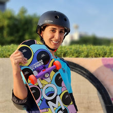 Load image into Gallery viewer, ADULTS AND, FAMILY - PREMIUM PRIVATE x4 SKATEBOARD LESSONS
