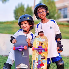 Load image into Gallery viewer, JUNIOR - SKATEBOARD LESSONS - BOOK 4 SEMI PRIVATE CLASSES
